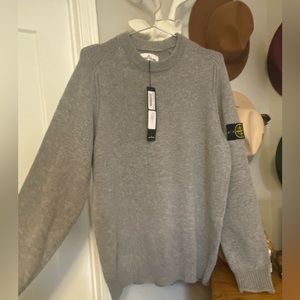 NWT- Stone Island knit sweater. Size XL/Color gray. Please see comments..